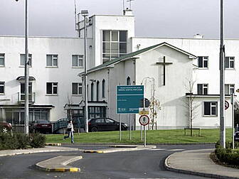 Govt TD accuses HSE of "sy...